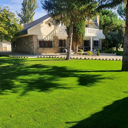 Villa Monika Alpedrete Eksteriør bilde